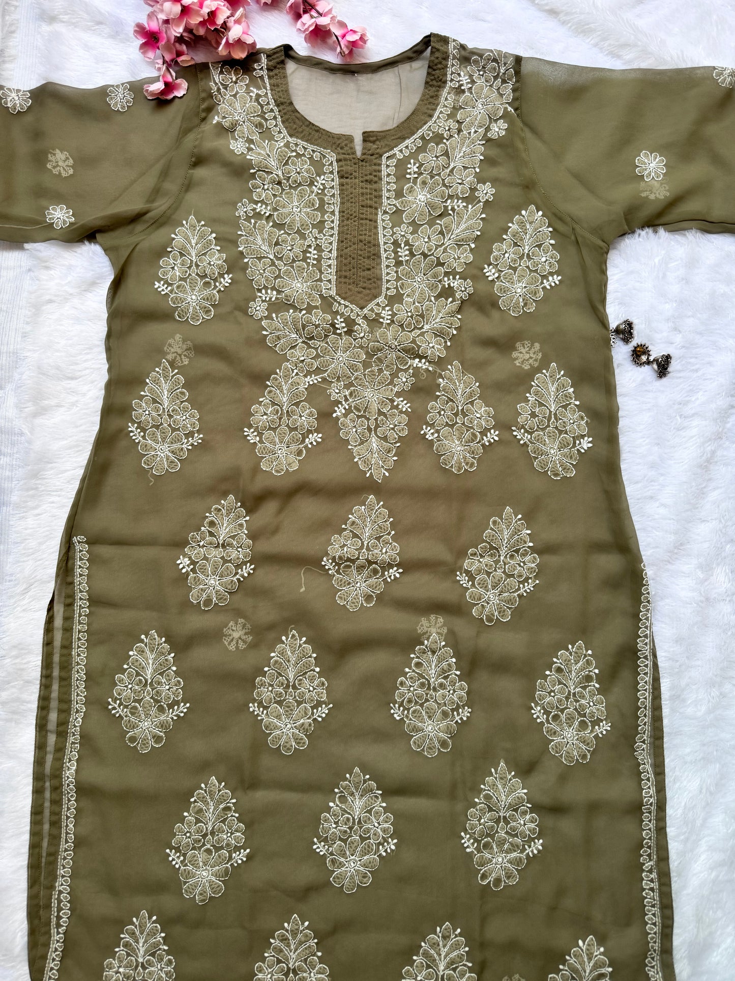 Georgette chikankari kurta with matching liner