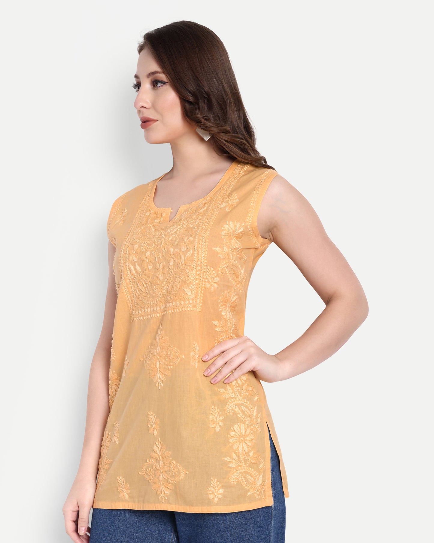 Mahi mul cotton sleevless short chikankari kurti