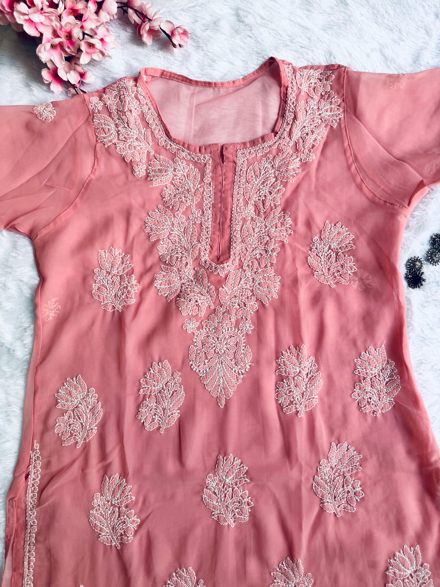 Georgette chikankari kurta with matching liner