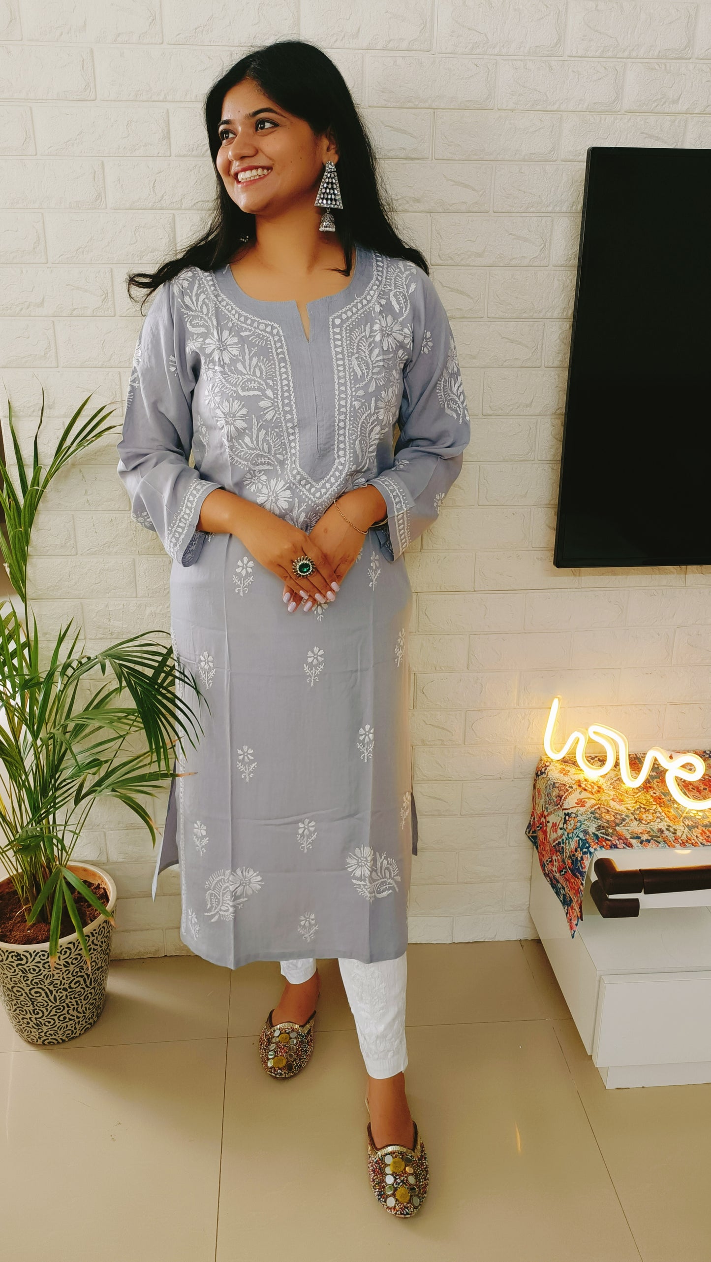 Label Aja Hand Embroidered Modal chikankari kurta set - Label Aja Chikankari