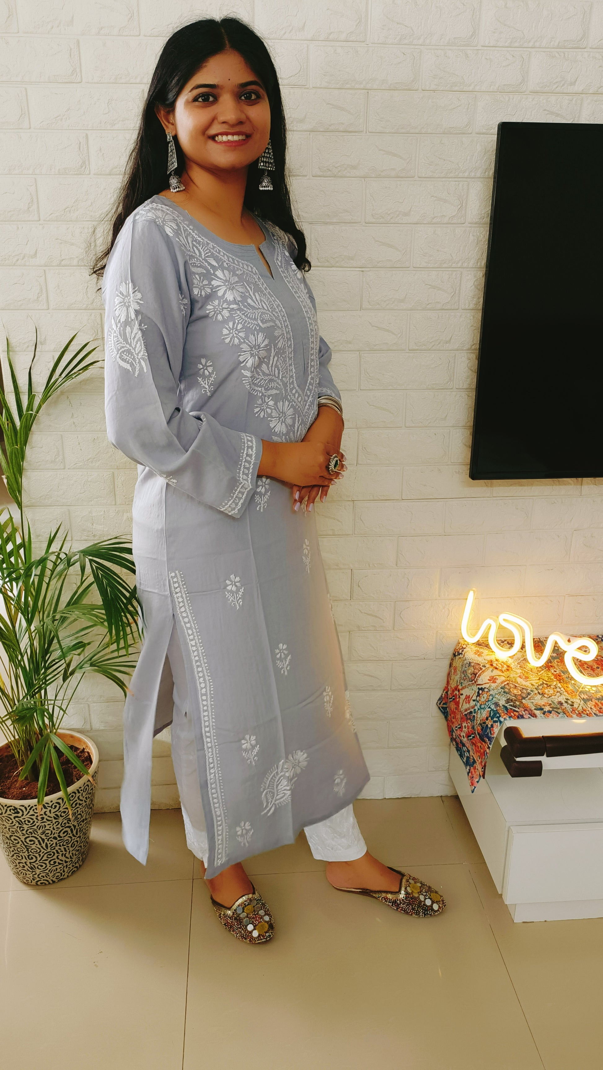 Label Aja Hand Embroidered Modal chikankari kurta set - Label Aja Chikankari