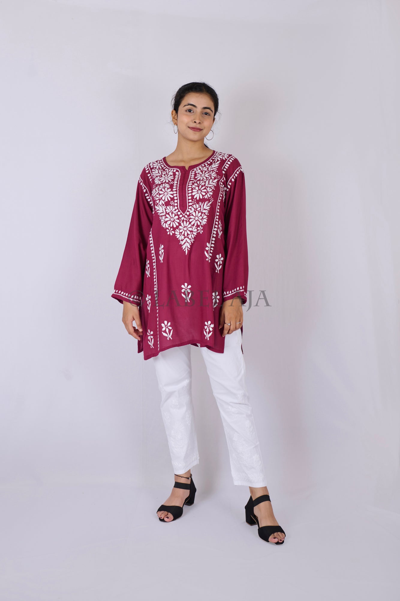 Inara modal chikankari short kurti