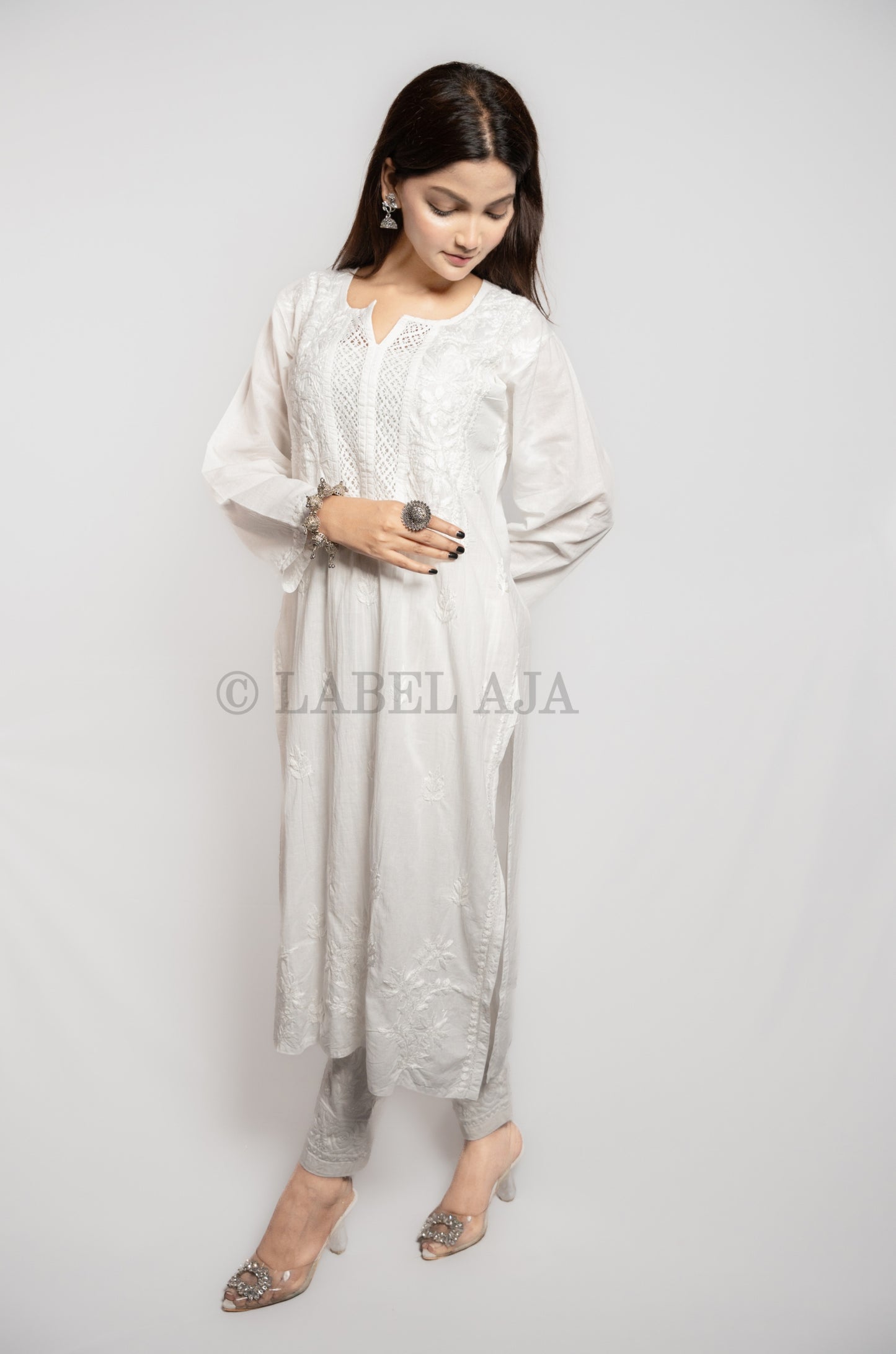 Fari mul Cotton chikankari long kurti