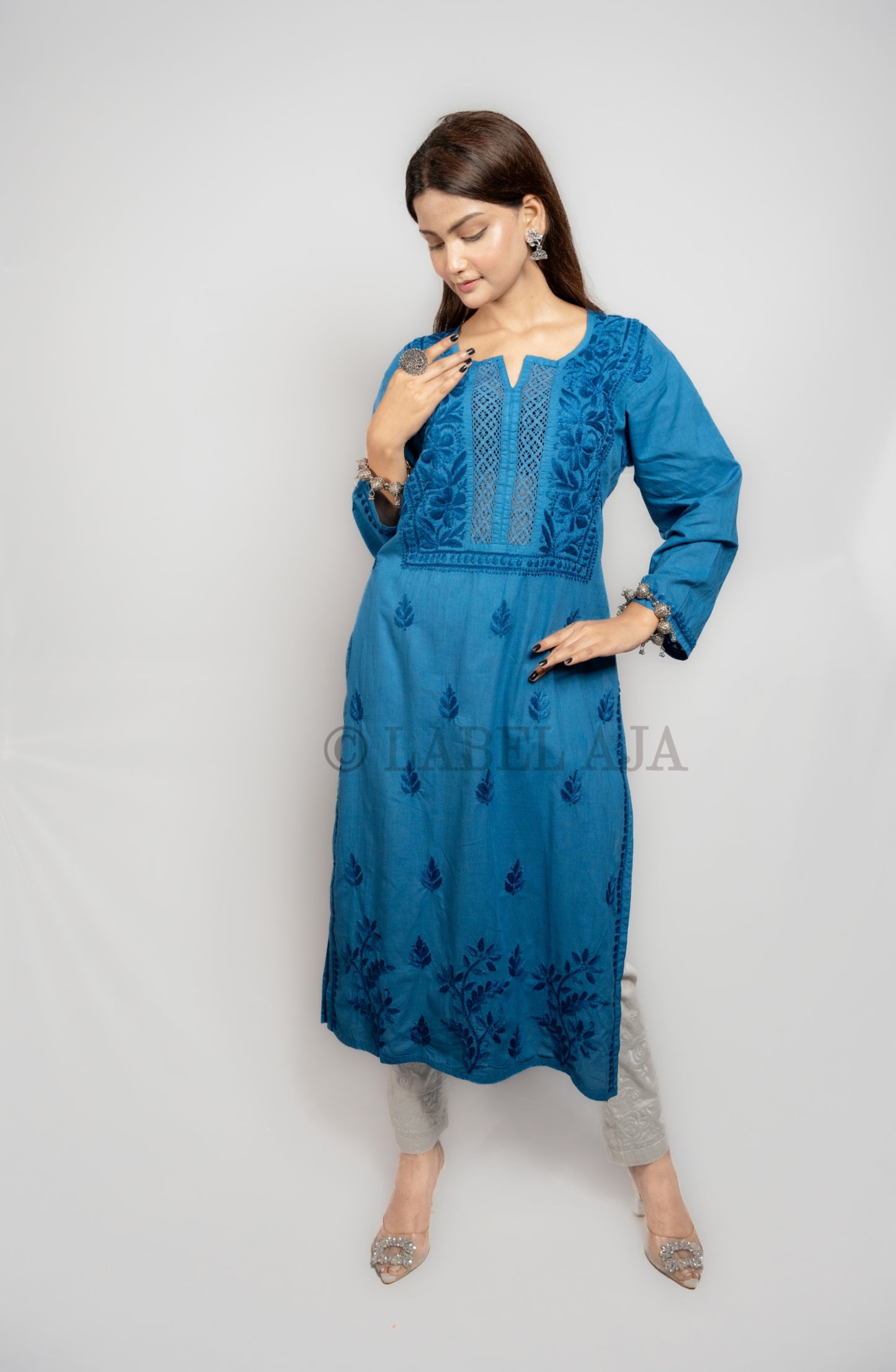 Fari mul Cotton chikankari long kurti