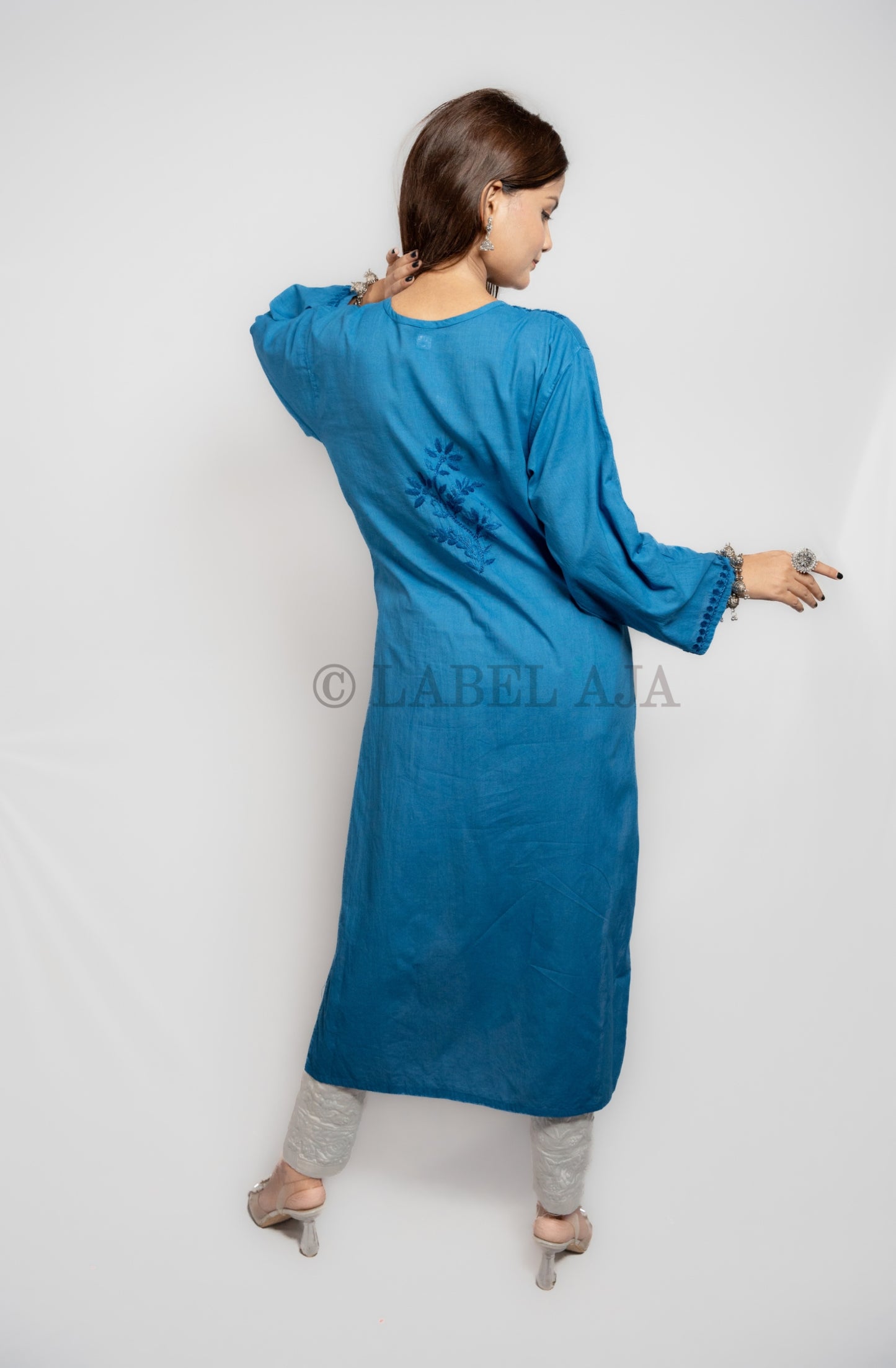 Fari mul Cotton chikankari long kurti