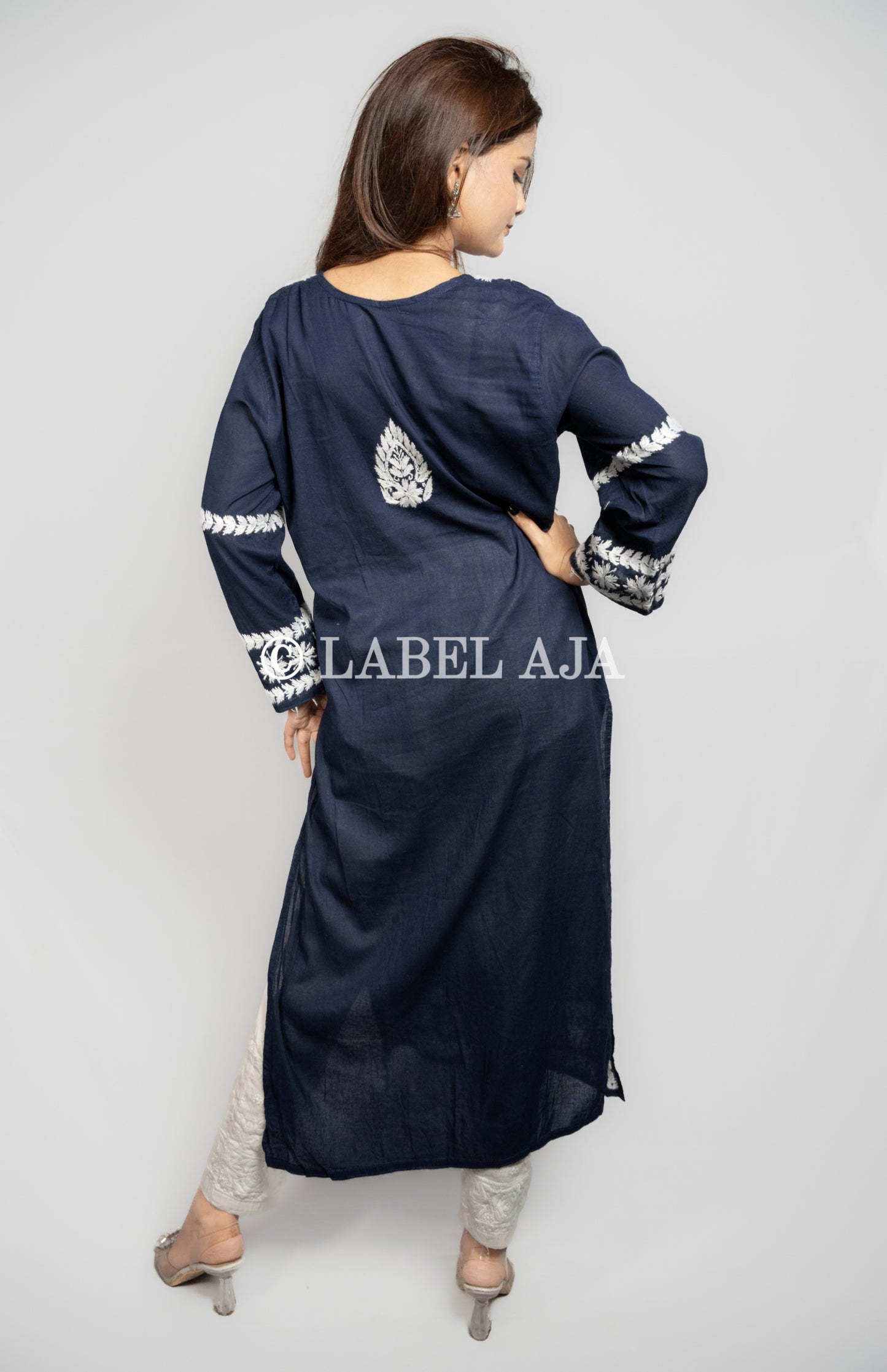 Saba cotton Lucknowi Chikankari Kurta